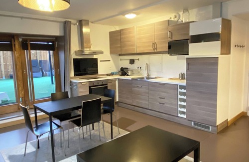 Quartier de la Chapelle Hostel | Auberge de Jeunesse Paris HI Yves Robert
