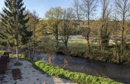Laniscat House | Auberge des Trains Mythiques Chambres d'hôtes à Gouarec au pied de la Vélodyssée