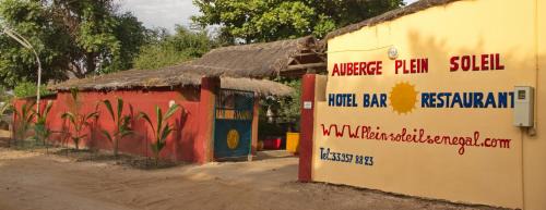 Mbodiene Hotel | Auberge Plein Soleil