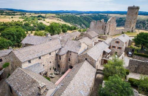 La Garde Guerin Hotel | Auberge Regordane