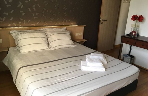 Orchimont House | Auberge Saint Martin