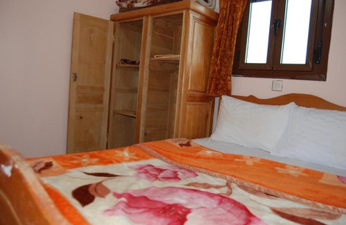 Imilchil Hotel | Auberge Tafilalt Bouzmou Bouzmou