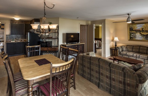 Nominingue Hotel | Auberge Villa Bellerive