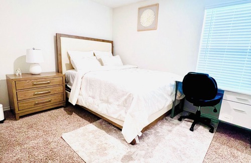 Aubrey House | Aubrey Haven – Private bedroom Suburban Comfort