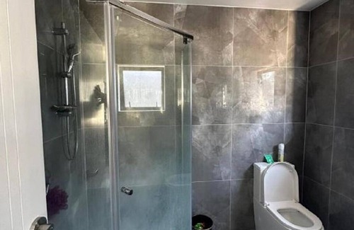 Papatoetoe House | Auckland Holiday in the Golden Circle