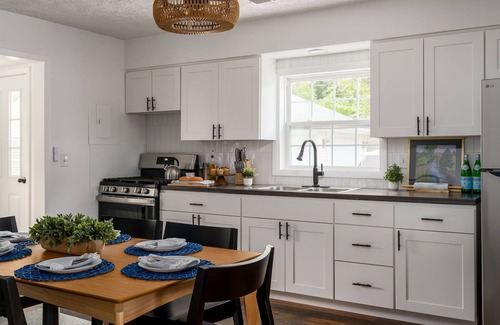 Bass Lake House | Aug Discounted! Private Lakefront | Kayaks |Bikes