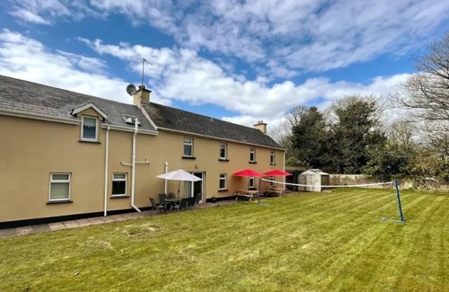 Hook Head House | Aughfad Main House Indoor sports hall & games area