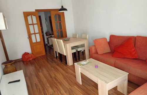Esplugues de Llobregat Condo | August rent