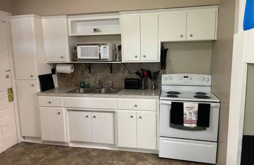Augusta House | Augusta Bungalow - Three Bedroom House, Sleeps 8