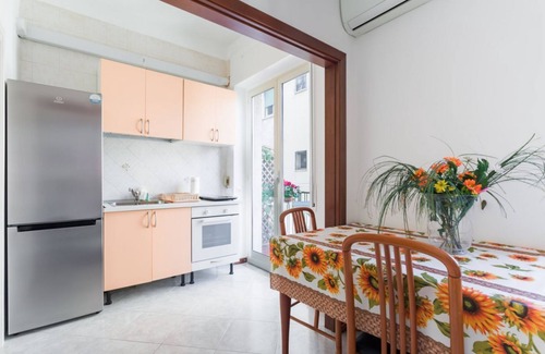 Fuorigrotta Apartment | Augusto 42 mini apartment By Dimorra
