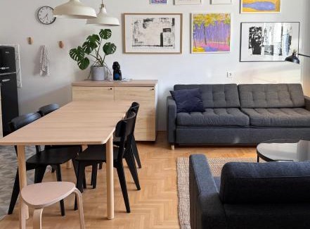 Idrija Apartment | Aumetz Square Apartment 2