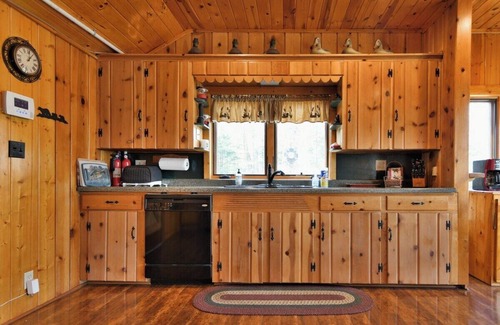 Clam Lake Cabin | Aunt Alice's Cabin Lakeside Cabin on Buffalo Lake between Clam Lake and Lake Namakagon