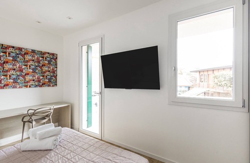 Montegrotto Terme Apartment | Aura Montegrotto Terme W/Private Parking&Balcony!