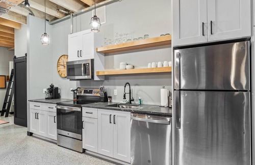 Canal Park Condo | Aurora Black | The Brix | Pool in Canal Park!