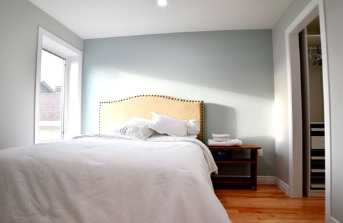 Yellowknife House | Aurora Guesthouse