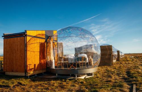 Hella House | Aurora Igloo South