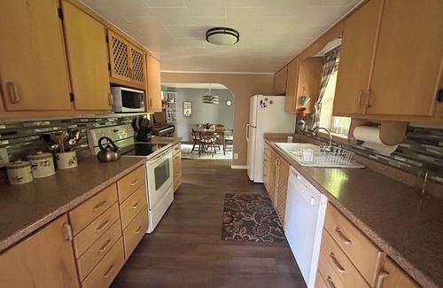 Frederic Cottage | AuSableRiverCottage-Frederic, MI Sleeps 6
