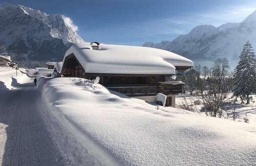 Lermoos House | Aussergewöhnliches Chalet in Lermoos, Mitten in der Tiroler Zugspitzarena