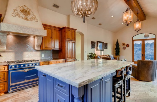 The Reserve At Twin Creeks Villa | Austin Guitar Pool | 87.5 FT Guitar Pool