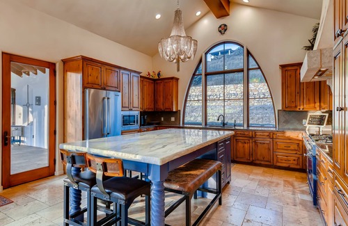The Reserve At Twin Creeks Villa | Austin Guitar Pool | 87.5 FT Guitar Pool