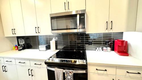 McNeil Apartment | Austin Stay w- Pool & Gym