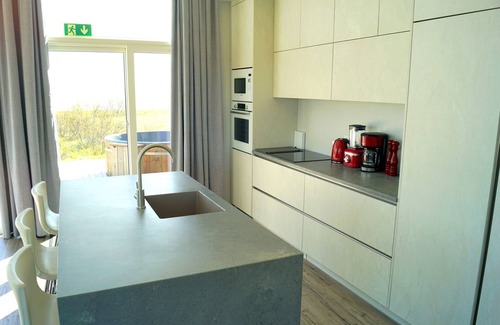 Laugarvatn Villa | Austurey Lakefront Villa