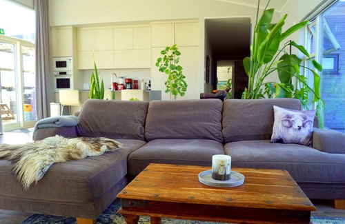 Laugarvatn Villa | Austurey Lakefront Villa