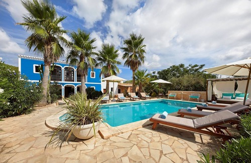 Sant Joan de Labritja Villa | AUTHENTIC VILLA IBICENCA BETWEEN THE MOUNTAINS, 10 MIN FROM THE BEACH.