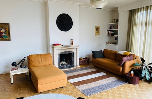 Chatelain Apartment | Authentic Apartment on Prime Location in Uptown