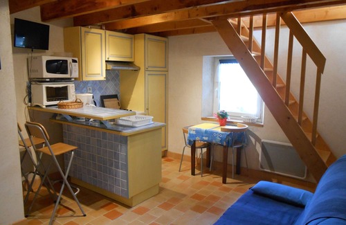 Plouharnel House | Authentic Breton village and small house by the sea