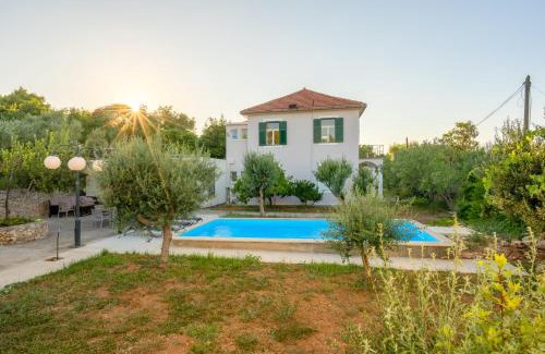 Kolocep Island House | Authentic house