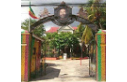 Kingston Villa | Authentic Jamaican Family Villa