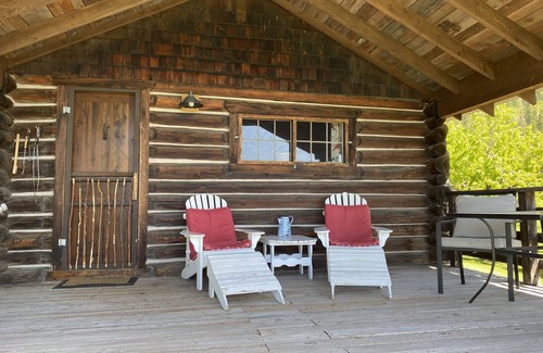 Polson Cabin | Authentic Montana Log Studio Cabin Overlooking Flathead Lake