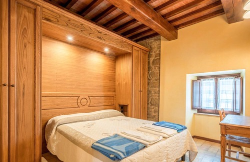 Camerino House | Authentic residence in the middle of nature with pool.