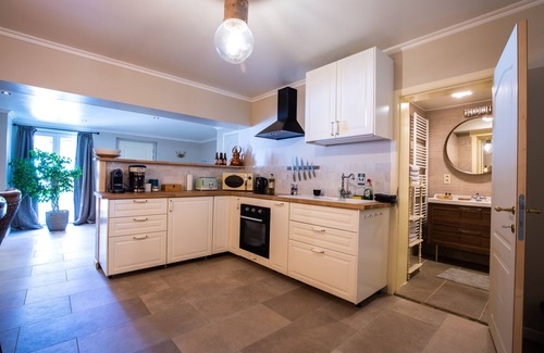 Alken House | Authentic square farm - The smithy (100m²)