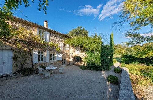 Chamaret House | Authentic Stone Farmhouse with Heated Pool near Grignan in Drôme Provençale