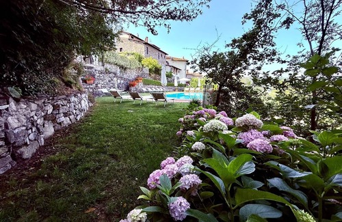 Vaiano House | Authentic Tuscan hamlet with private infinity pool. 25 kilometers from Florence
