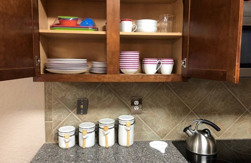 Schertz House | Autumn Creek Home - family friendly & conveniently located in quiet neighborhood