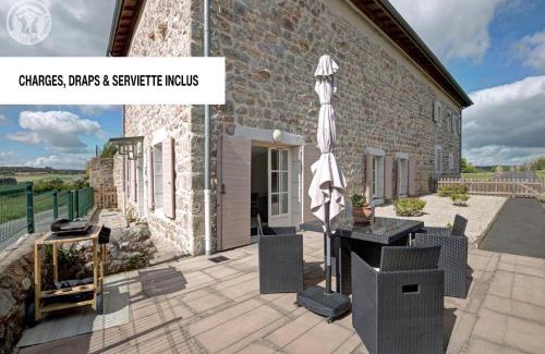Usson-en-Forez House | Aux 3 provinces