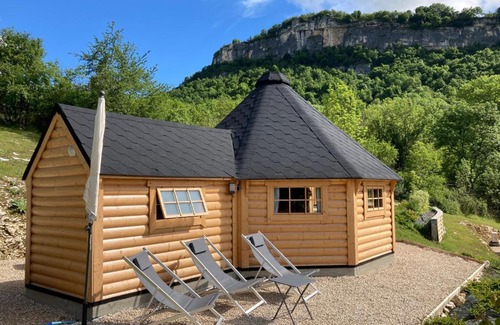 Izieu Cabin | Aux Kotas Finland'Ain