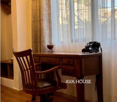 Sur House | Ava House