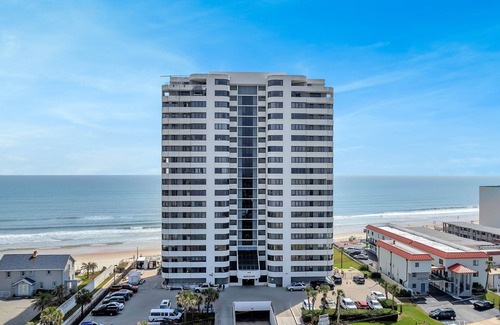 Seabreeze Park Condo | AVAILABLE - Final days of Bike Week March 04 - 10