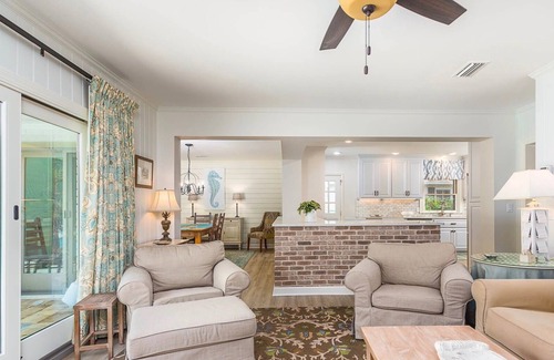 East Beach House | Available for 1-3 Month Snowbird Stay -Jan-March 2026-Send Message to Get Quote