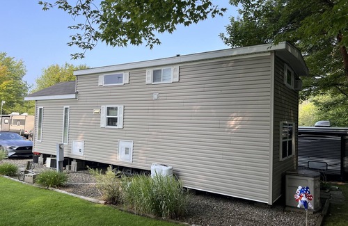 McKean RV Rental | Available in Erie, PA for the week of the Eclipse on April 8th, 2024