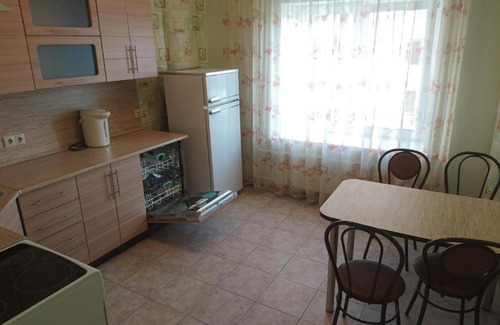 Tsentralnyy okrug Apartment | Avangard 72 on 50 years VLKSM 19