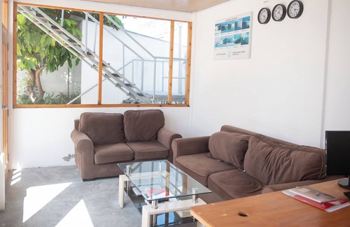 Vaadhoo House | Avanti Surf & Stay