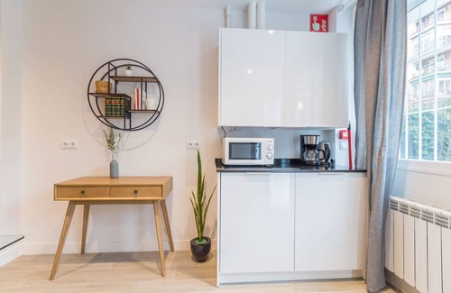 Guindalera Apartment | Avenida America II apartment in Madrid