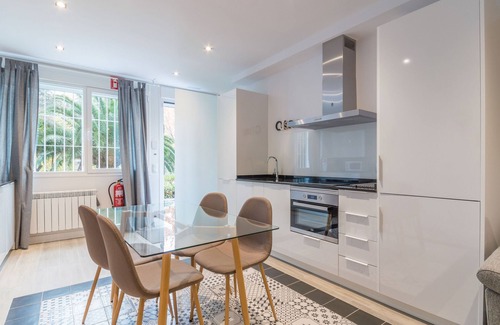 Guindalera Apartment | Avenida America II apartment in Madrid