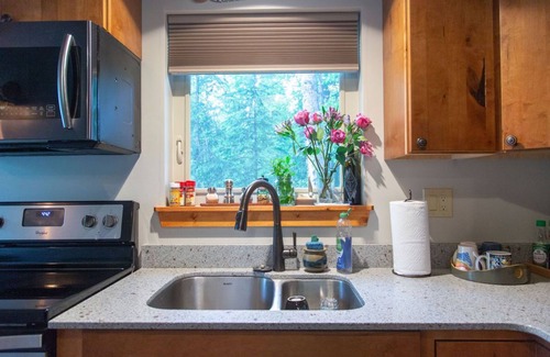 Talkeetna House | Aviator Cabin