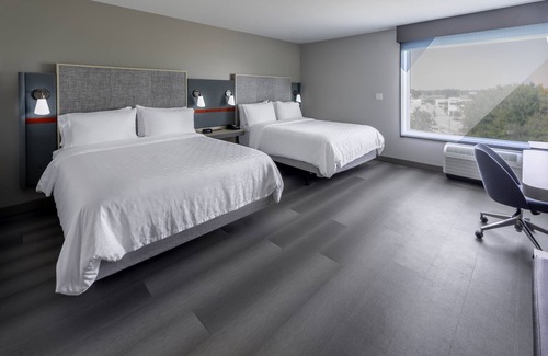 Waukesha Hotel | avid hotel Milwaukee West Waukesha by IHG